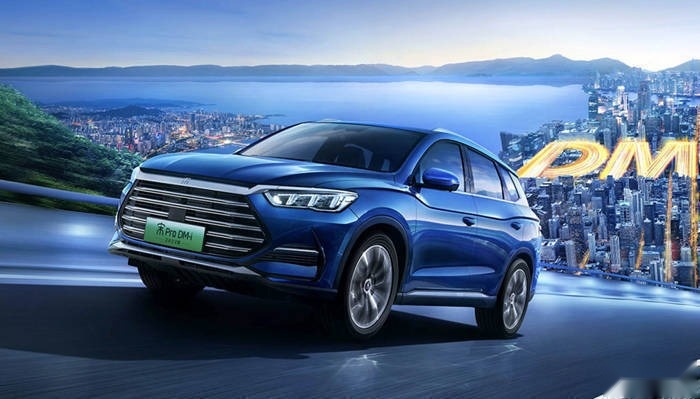 新能源SUV之争，理想L8/L9强攻Model Y，比亚迪观虎斗