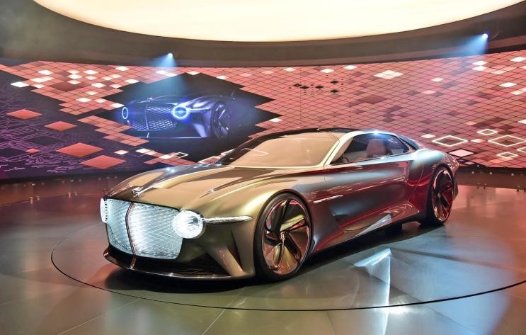 2035年的宾利长啥样？宾利EXP 100GT概念车给你答案