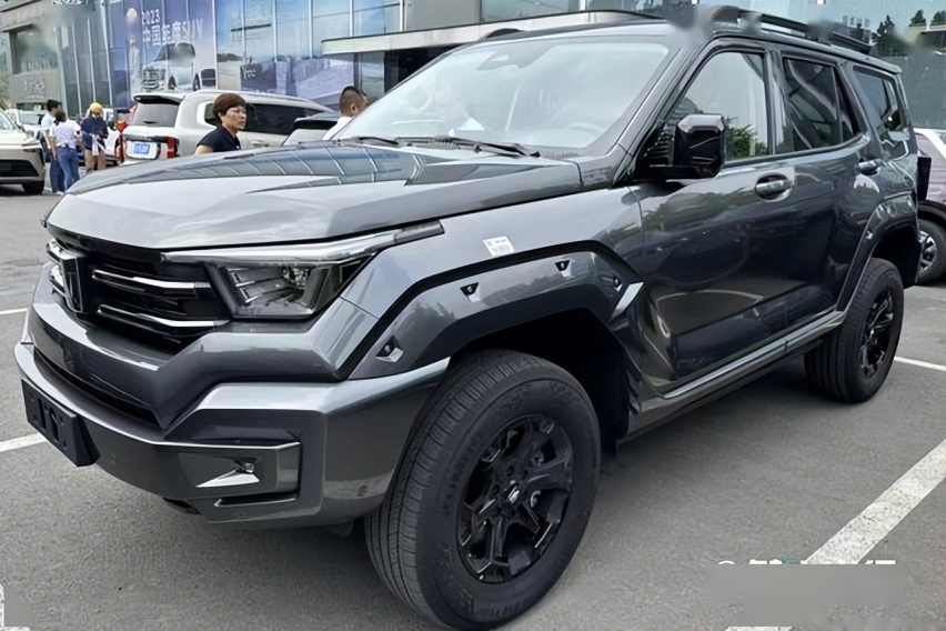 全新坦克400 Hi4-T实车曝光 预计30万+300kW功率 会火吗