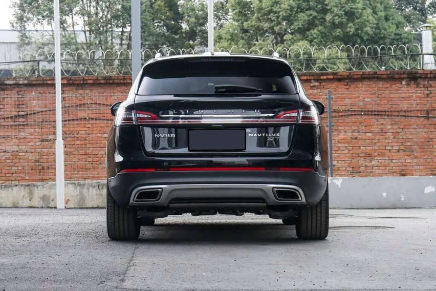 2.0T+8AT,自动挡33万多,新款林肯SUV性价比如何