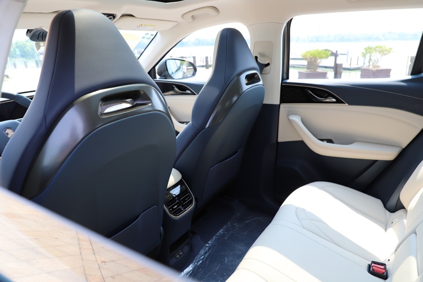 30万以内最好的纯电SUV？抢先试驾恒驰5！