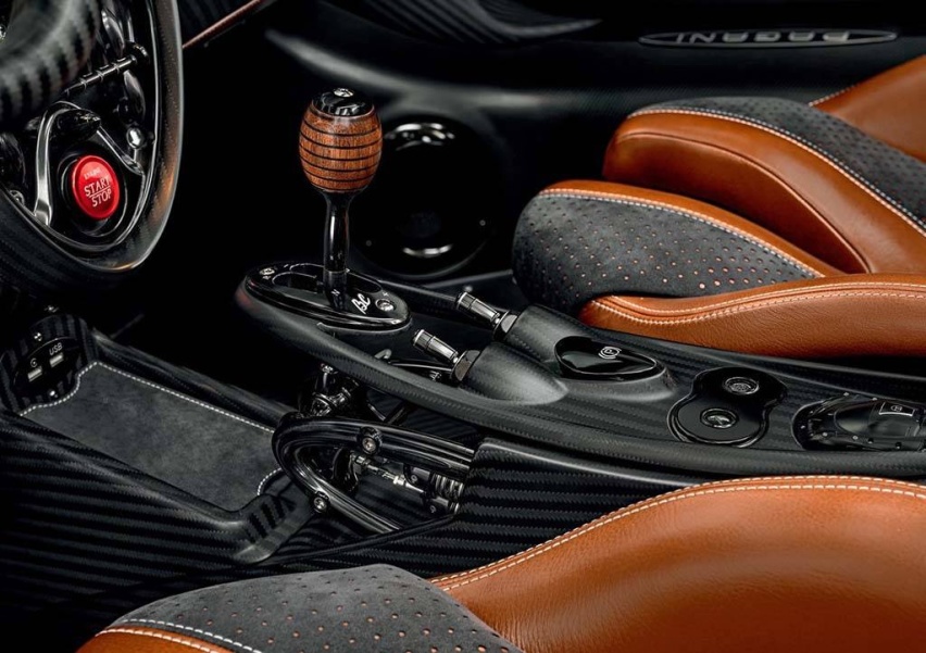 Pagani-Huayra_Roadster_BC-2020-1280-1b.jpg