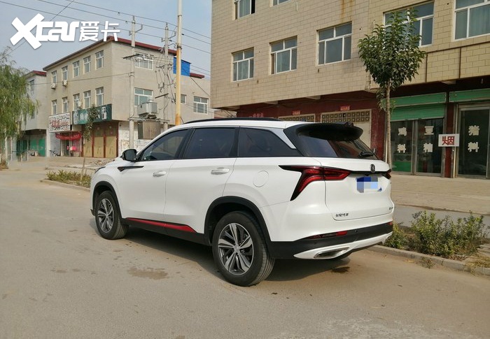 13.2万落地长安CS75 PLUS，与探歌相比，胜负如何？