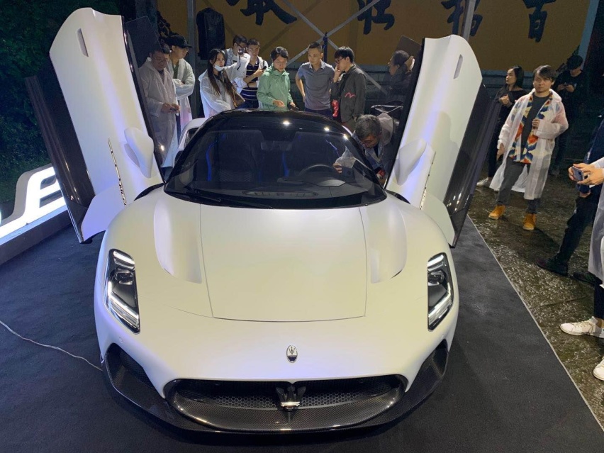 MC20售价210万，其余车型推新款，玛莎拉蒂加速上新
