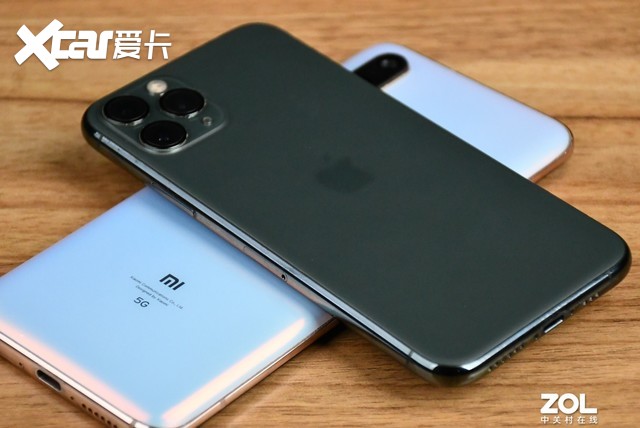 怒扇同事的脸 无耻！2022年了还在尬黑安卓不流畅