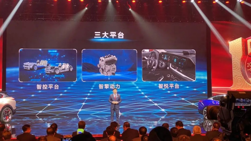 一汽奔腾，开始“铁锅炖大鹅”