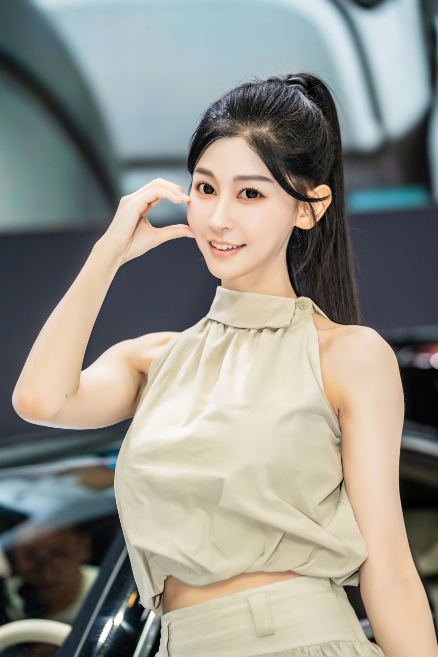 2024广州车展小姐姐大合集！是真男人就坚持到最后一张！