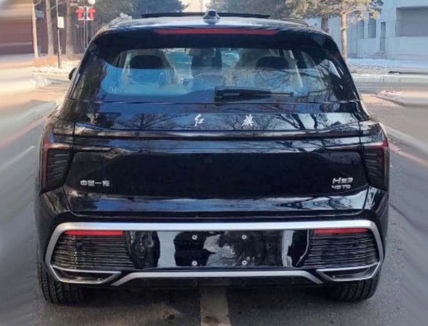 SUV别乱买 这三款全新车 最低百公里油耗1L 神车尺寸加大