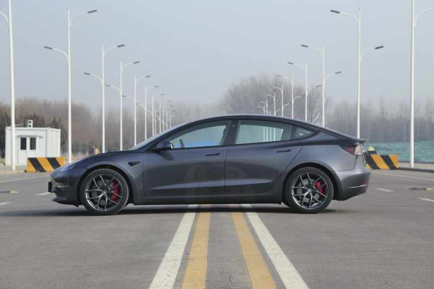 入手的最佳时机?——深度试驾特斯拉Model 3高性能版