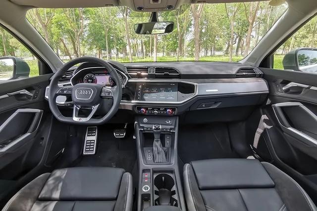 奥迪全新入门溜背SUV Q3轿跑再一次把对手甩在身后