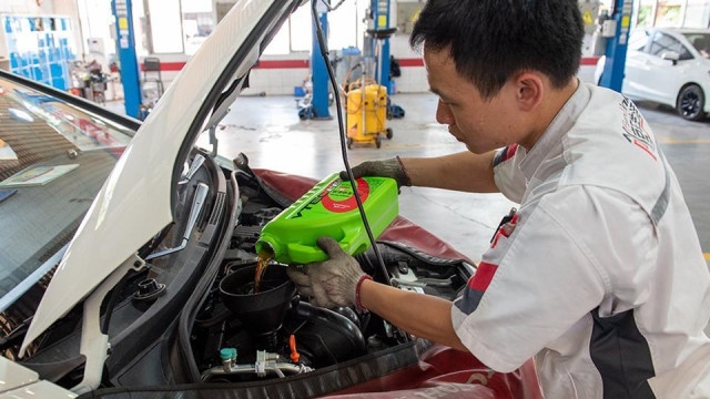 明明用车更轻松了，为什么说年检改革是宣判燃油车“死缓”？