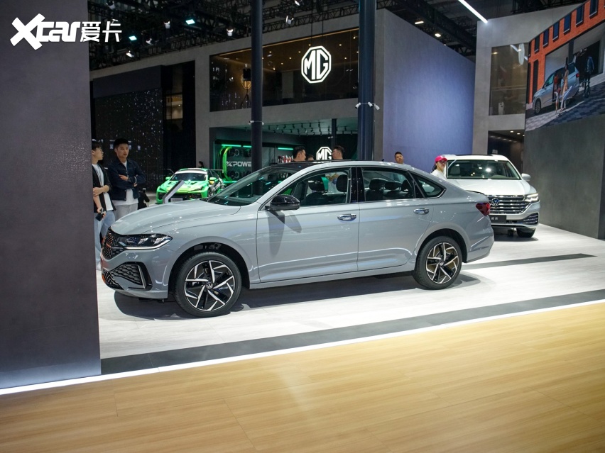 不到八万的缩小版“迈腾”来了！外观时尚动感，搭载1.5T看啥国产