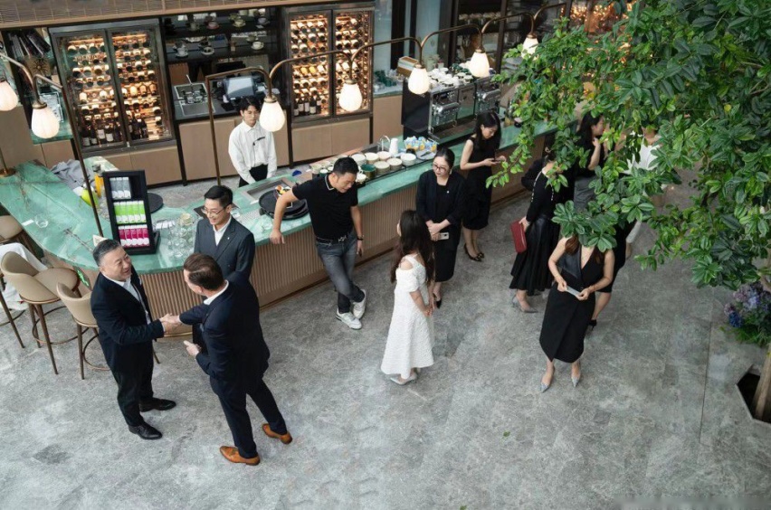 重庆骏东玛莎拉蒂与来福士洲际酒店合作