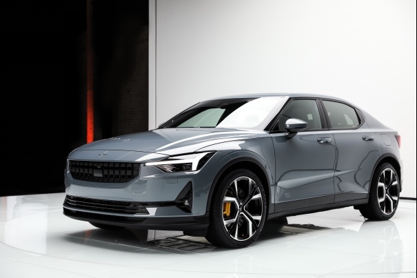 特斯拉Model3对手来袭，极星2亮相成都万象城