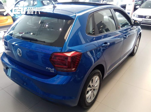 首台蓝色全新大众polo到店实拍!标配esp 自动启停系统-爱卡汽车爱咖号