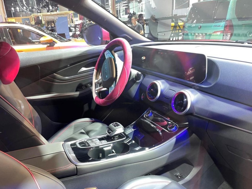 成都车展：为女性定制的SUV 东风风行 T5 EVO女神版正式亮相