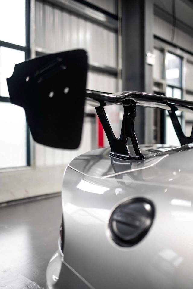 大排自吸肌肉超跑！道奇Viper ACR