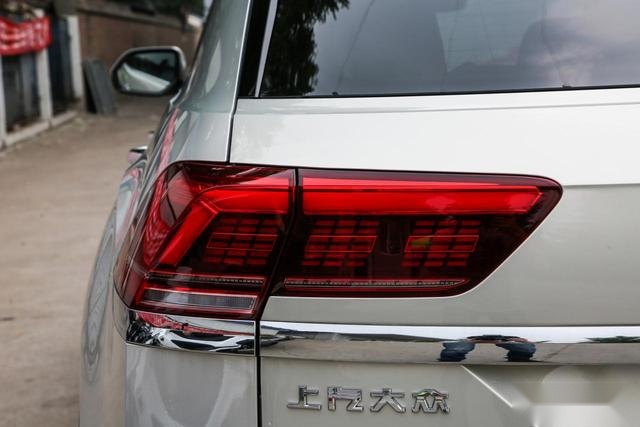 大众途昂X上市3月降10万，V6发动机，299匹，入手吗？