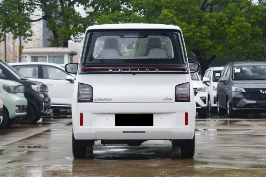 高阶版宏光MINI？五菱晴空6.98万元起售，国人的品味都拿捏了