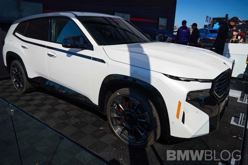 2300000元的BMW，配什么车漆最好看？