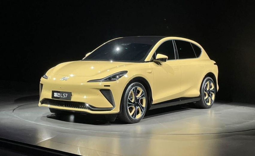 华系SUV再添猛将！性感溜背+半幅方向盘，实力无限接近Model Y！