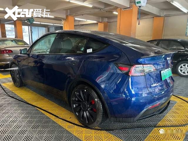 年轻人的“大号玩具车” 春节试驾 Model Y P