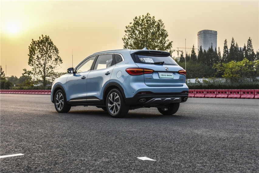 首款出口欧洲的中国插混SUV，实力如何？