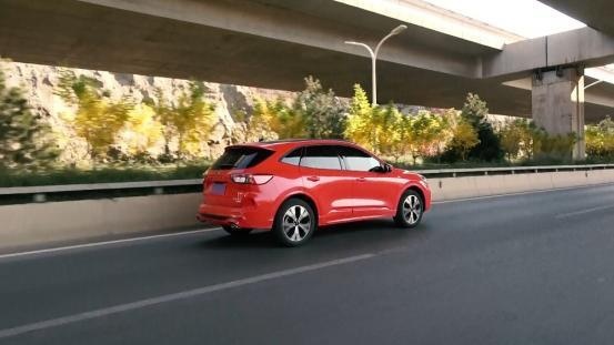 20万级别既好开又运动的SUV 体验福特锐际