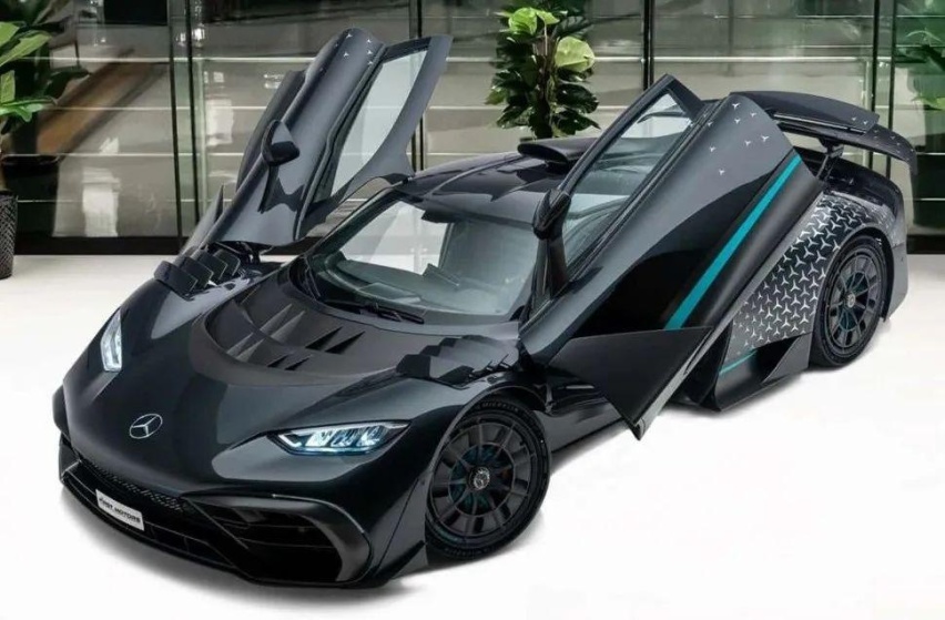 实拍全澳首台AMG ONE，全世界年纪最大的车主？