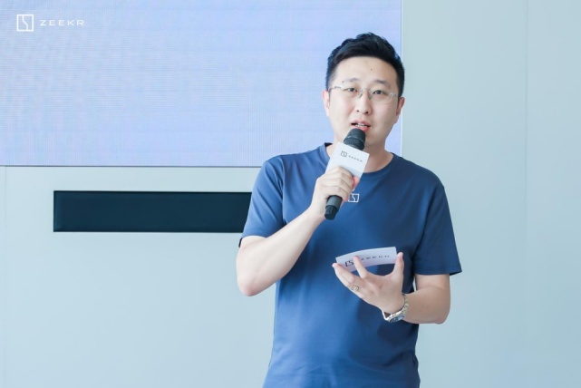 天津首家极氪交付中心正式开业