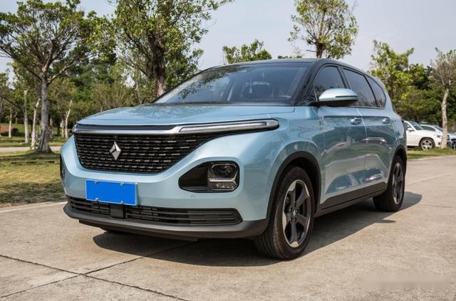 10万起配自动驾驶，新宝骏RM-5堪称智能家用MPV“王者”