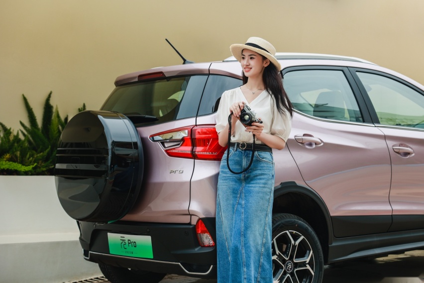 可以闭眼入的A0级纯电SUV，2023款元Pro仅9.58万元起售