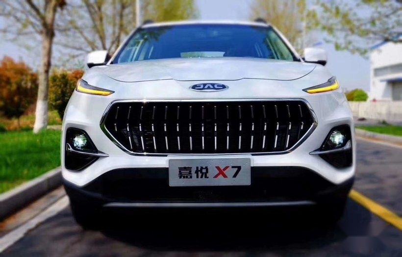 江淮再推SUV新车，“玛莎拉蒂”前脸，全系自动挡，竞争博越
