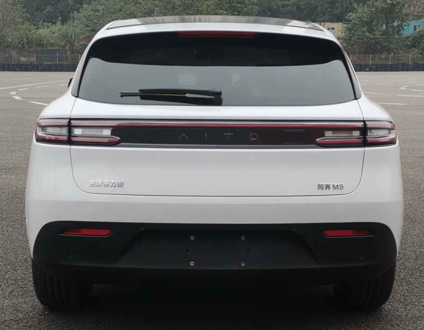 为什么都爱仿保时捷？华为赛力斯高端新能源品牌首款车申报