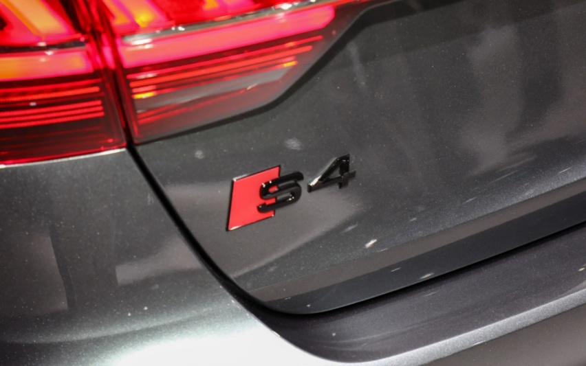 2024款奥迪S4 Limousine，2.0T换3.0T，峰扭500