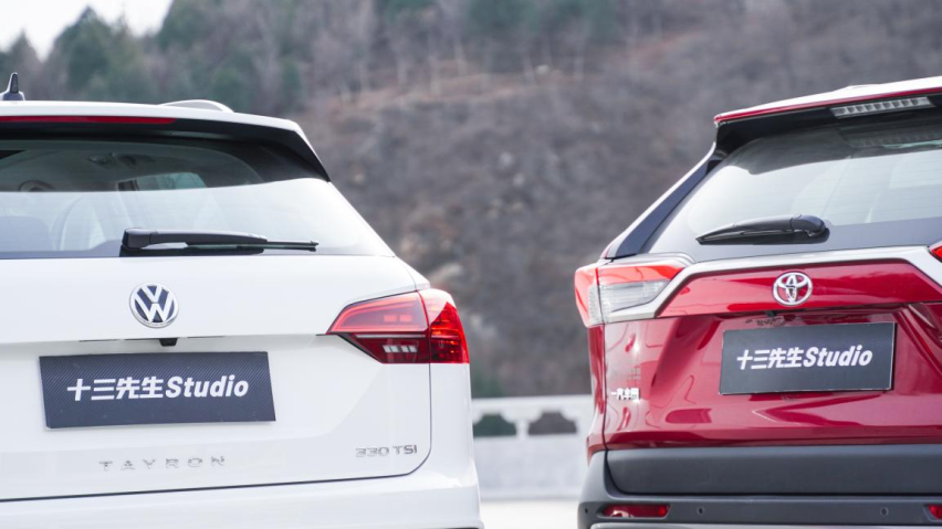 两款SUV，不一样的生活体验 20多万买探岳还是RAV4？