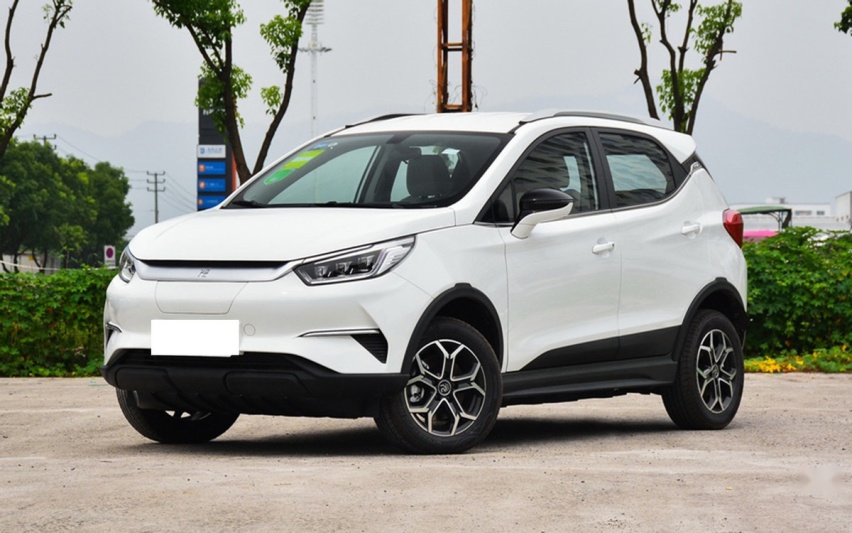 比亚迪元PLUS实车曝光，定位紧凑型SUV，或售价13-16万元
