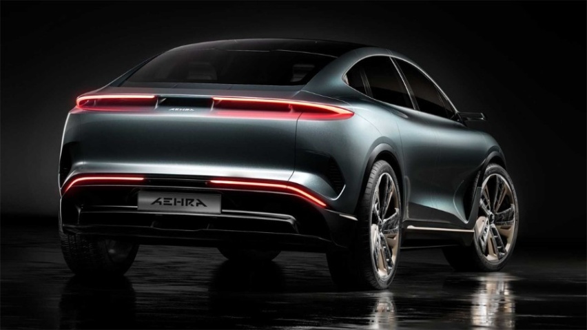 单厢轿跑造型，鸥翼剪刀门加持，AEHRA发布首款纯电SUV