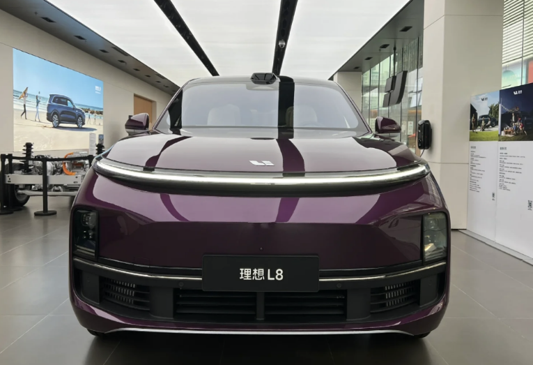 中大型SUV“优选”：理想L8，配置完善，续航表现理想，适合家用
