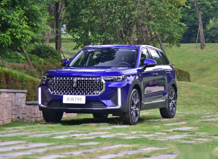 奔腾全新旗舰SUV，3D全息投影以及人脸识别！