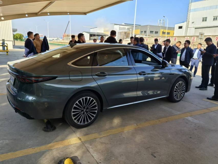 奇瑞风云A8L配置曝光，长近4米8配独立后悬，续航2500km