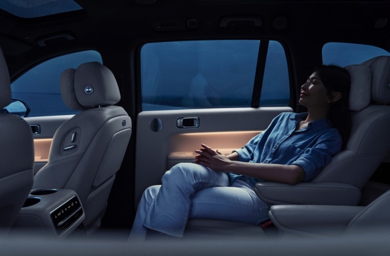为家庭打造的全球智能旗舰SUV 理想L9统一价格45.98