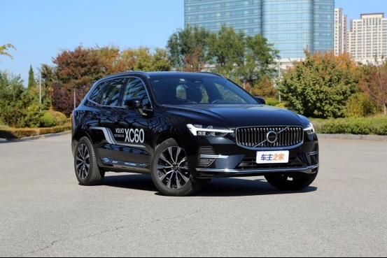 XC60最高3万置换补贴26.9万起！是否比同价位Q5L更有质价比？