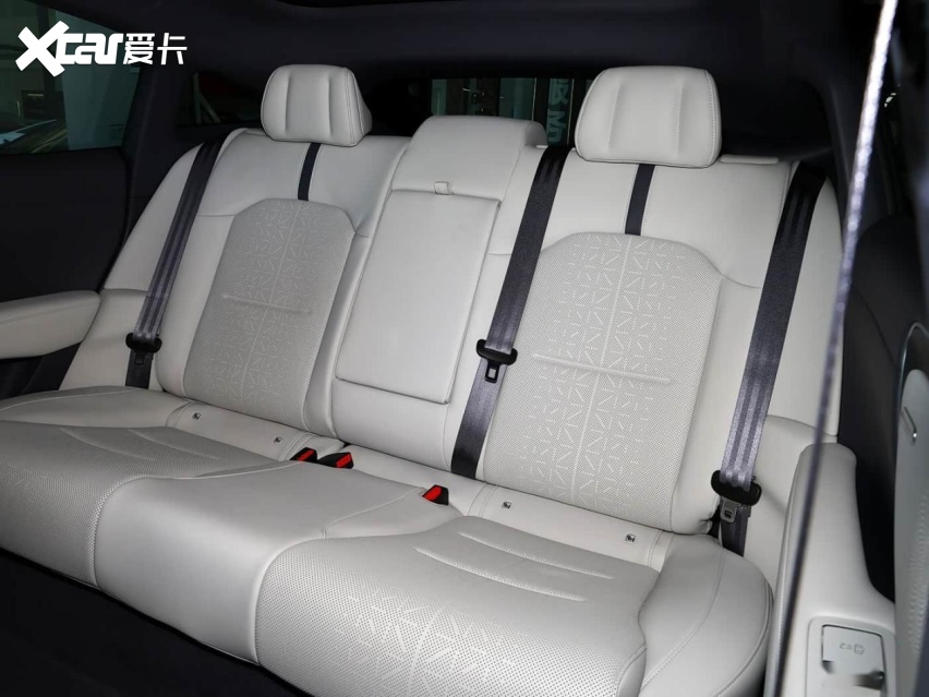 845km续航+800V快充+半固态电池，MG 07前景如何？