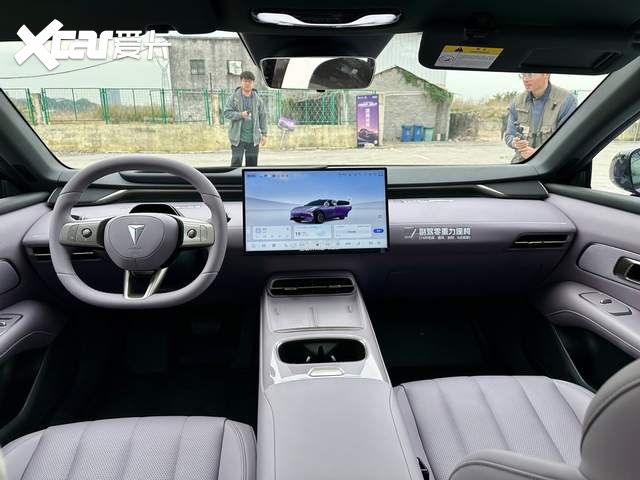 深蓝L06试驾:先靠颜值吸引我,再靠底盘和智驾把我“留住”