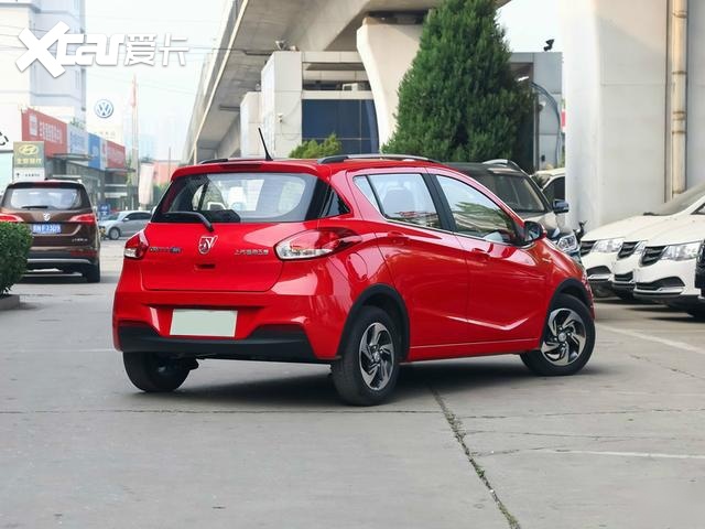 3万多难得一见的两厢车,品质不比polo,飞度差