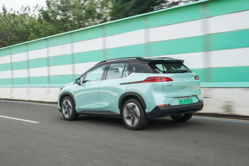 花里胡哨快走开、我要的就是实用,20万级最好的家用纯电SUV?