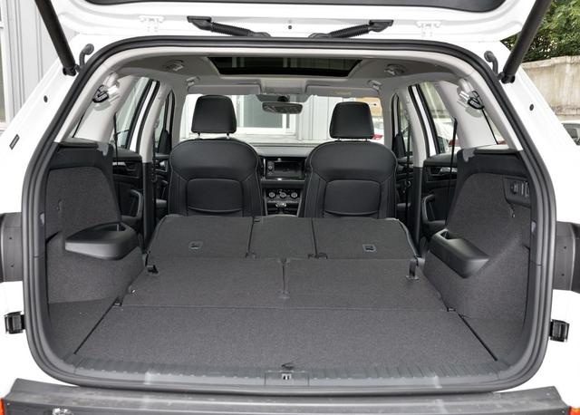 途观L同平台中型SUV，标配2.0T发动机，柯迪亚克如今已降至15万