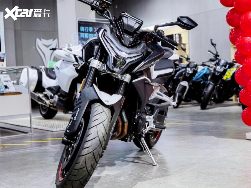 春里雨里,陪同朋友静态品鉴春风800nk