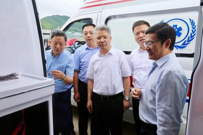 8年捐赠240台V80 上汽大通践行社会责任